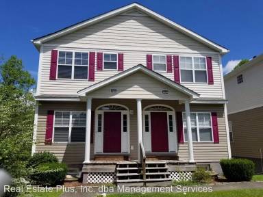 Main picture of 300 Sea Knight Ln