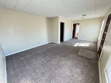 Main picture of 1601 White Ave