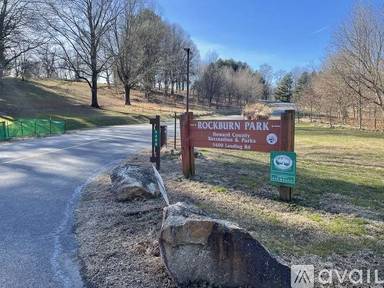 Main picture of 5667 Landing Rd