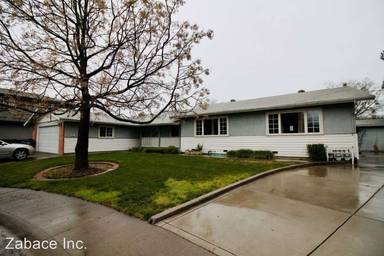 Main picture of 1410 Banyan Pl