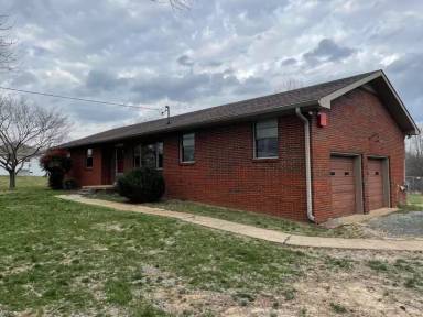 Main picture of 7410 Whites Creek Pike