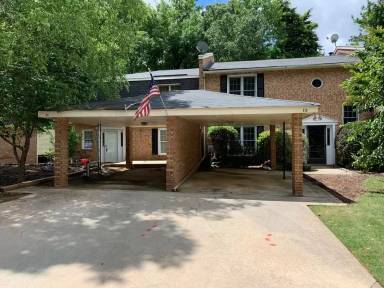 Main picture of 6500 Gaines Ferry Rd