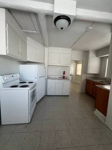 Main picture of 747 N 9th St