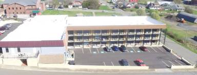 Main picture of 305 N Main St