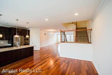 Main picture of 23489 Epperson Sq