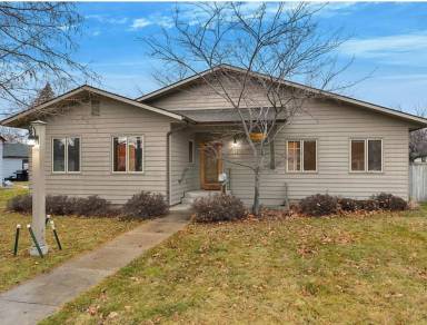 Main picture of 638 E Kent Ave