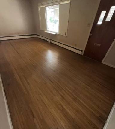Main picture of 1715 W Market St
