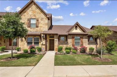 Main picture of 3207 Papa Bear Dr