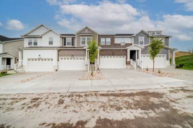 Main picture of 16422 S Bull Spring Ln