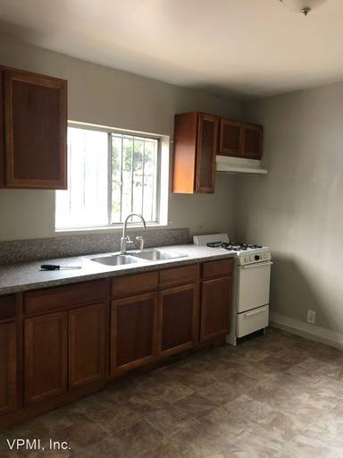 Main picture of 4311 Crocker St