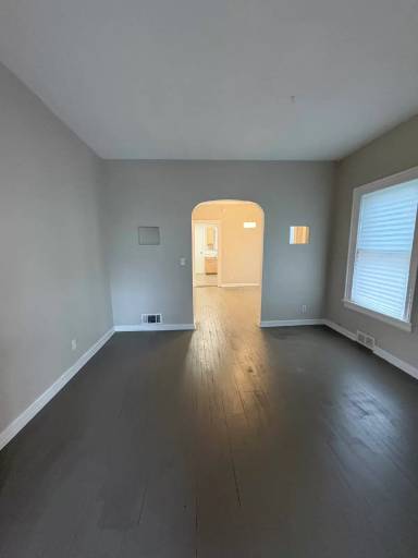 Main picture of 19 Karnes St