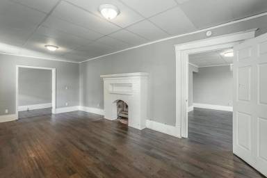 Main picture of 1913 Duncan Ave