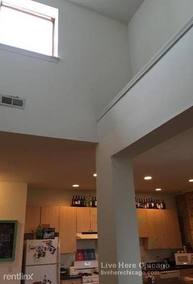 Main picture of 2336 N Milwaukee Ave