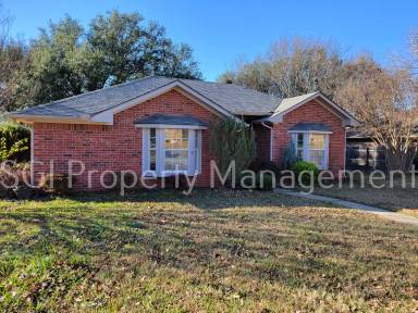 Main picture of 1904 Camellia St