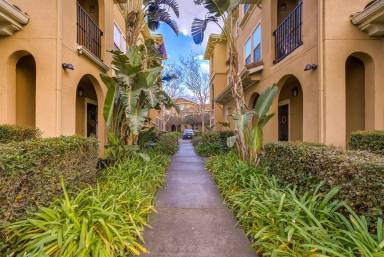 Main picture of Westlake Villas