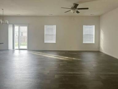 Main picture of 4792 Dobson Dr