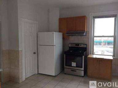 Main picture of 10 Chestnut Hill Ave