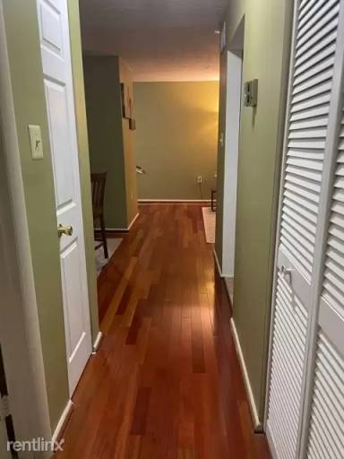 Main picture of 7810 Hanover Pkwy