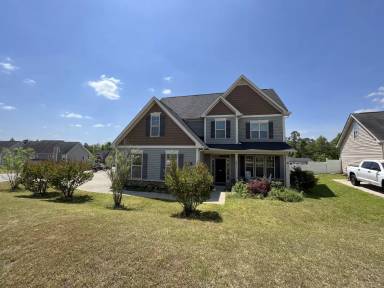Main picture of 94 Revolutionary Rd