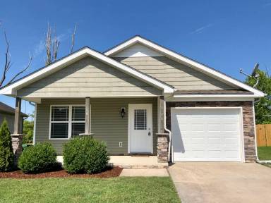 Main picture of 1506 Southernwood Dr