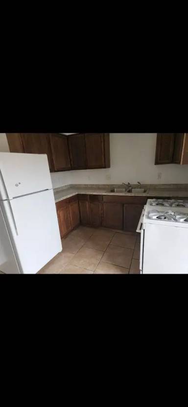Main picture of 1832 Buena Vista Dr SE