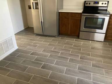 Main picture of 2601 E Sunset Cir
