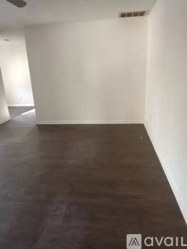 Main picture of 407 Cedar Cir