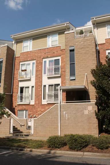 Main picture of 613 Raphael Pl