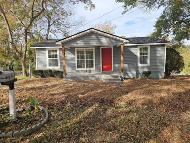 Main picture of 18 Long St
