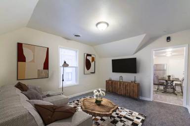 Main picture of 1715 Glenwood Ave