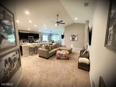Main picture of 2895 Harlow Ave