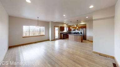 Main picture of 3202 Mistral Way