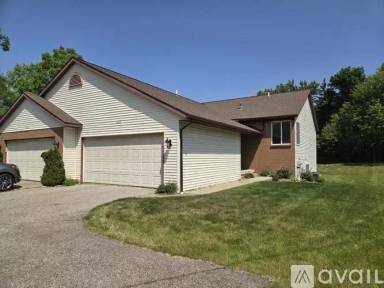Main picture of 1623 Lamberton Lake Dr NE