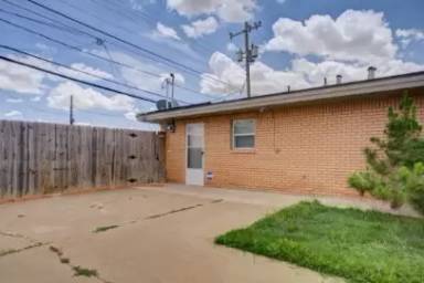 Main picture of 2601 33rd St