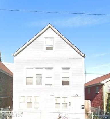 Main picture of 5149 S Marshfield Ave