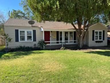 Main picture of 2615 28th St