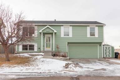 Main picture of 4411 Sullivan St