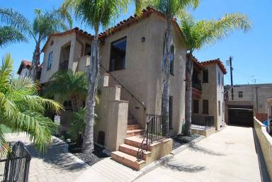Main picture of 112 Nieto Ave