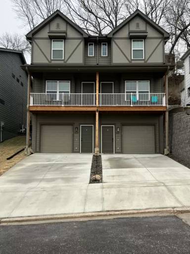 Main picture of 439 Park Ave
