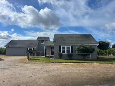 Main picture of 22255 E Floral Ave