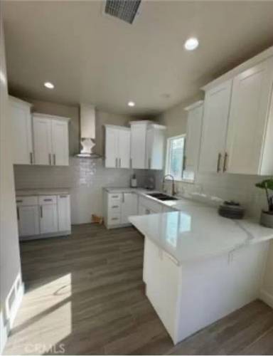 Main picture of 1410 Yucca Dr