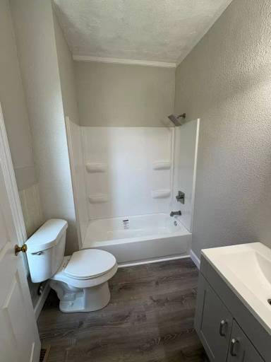 Main picture of 3937 Woodhaven Dr