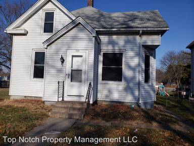 Main picture of 1532 W Pleasant St