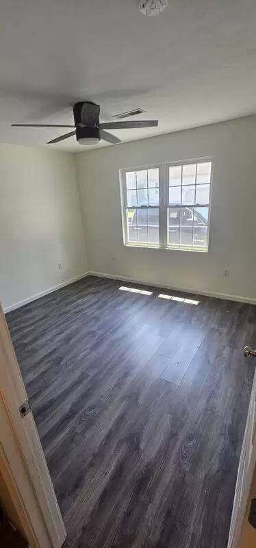 Main picture of 320 N Ferne Clyffe Rd