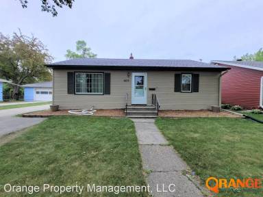 Main picture of 1653 2nd St N