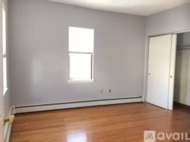 Main picture of 320 Granite St