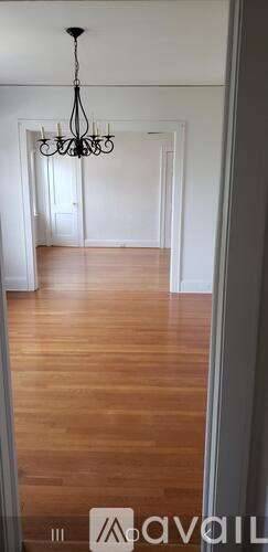 Main picture of 30 Linden Ave