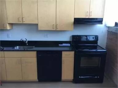 Main picture of 48 Forest St