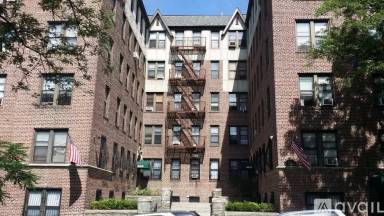 Main picture of 3217 Hull Ave