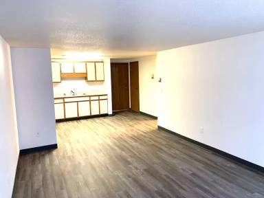 Main picture of 614 Dakota Ave
